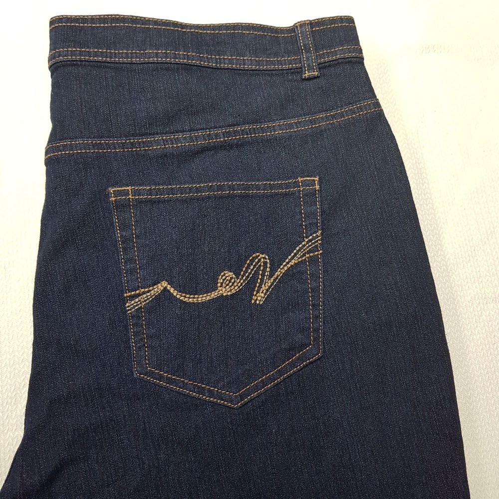 Jeans - Picture 5 of 8